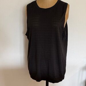 Lululemon 10 Swiftly Breathe Muscle Tank black perforated sleeveless good cond